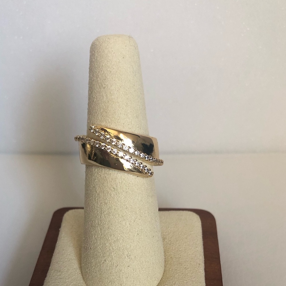 🔥 NEW Pretty 18K Gold Plated Chunky Ring Size 7